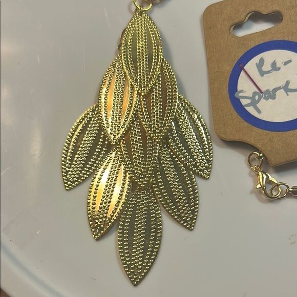 Gold Leaf Pendant Necklace by - Picture 3 of 4